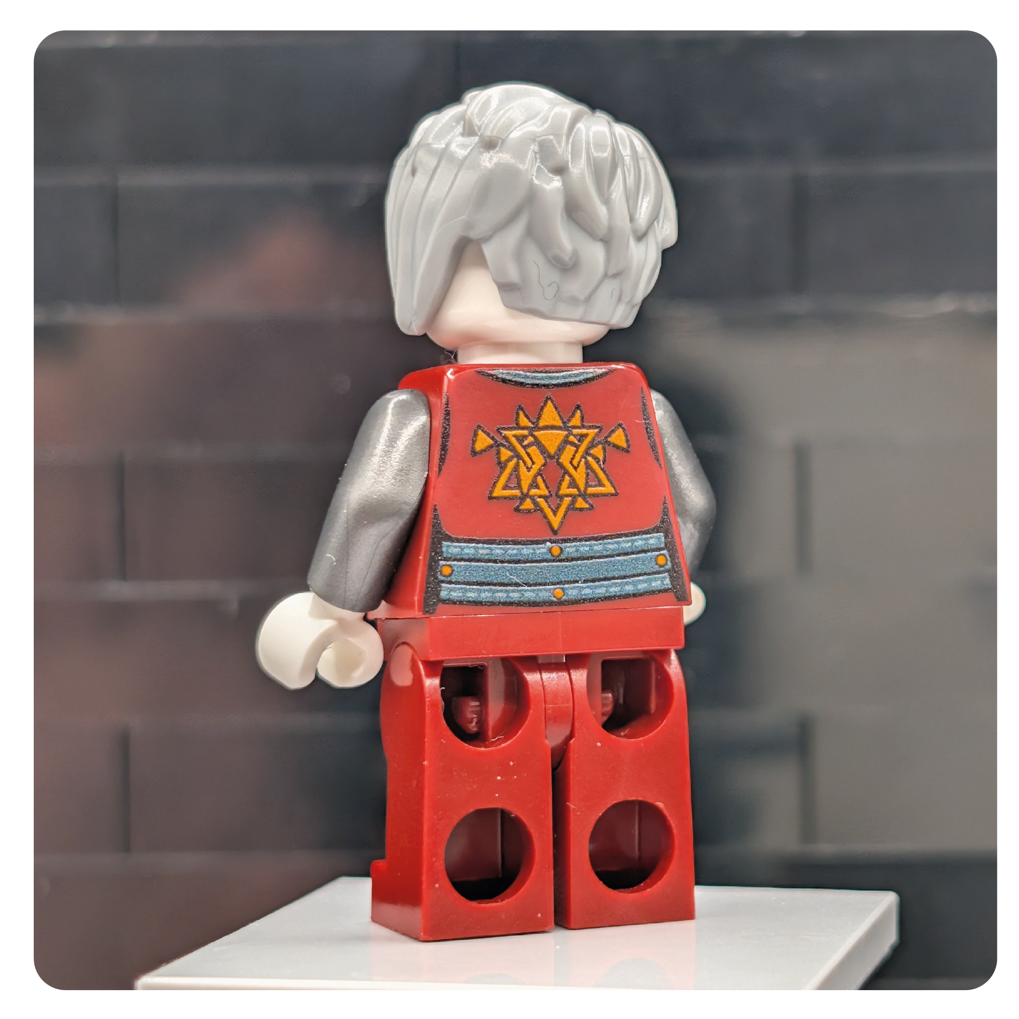 SW Customs Collectible Figure – The Last Dathomirian Witch