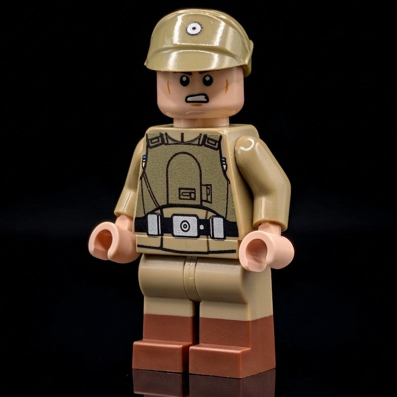 SW Customs Collectible Figure – The Shorefront Peacekeeper