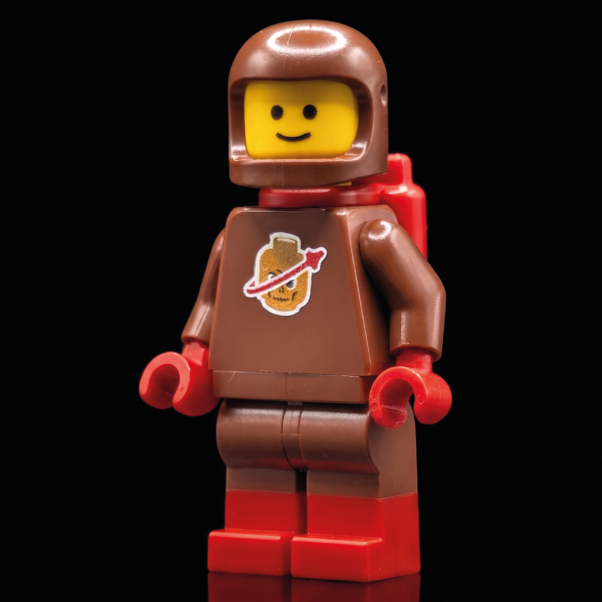 Space Collectible Figure - Classic Skull Reddish Brown - Red
