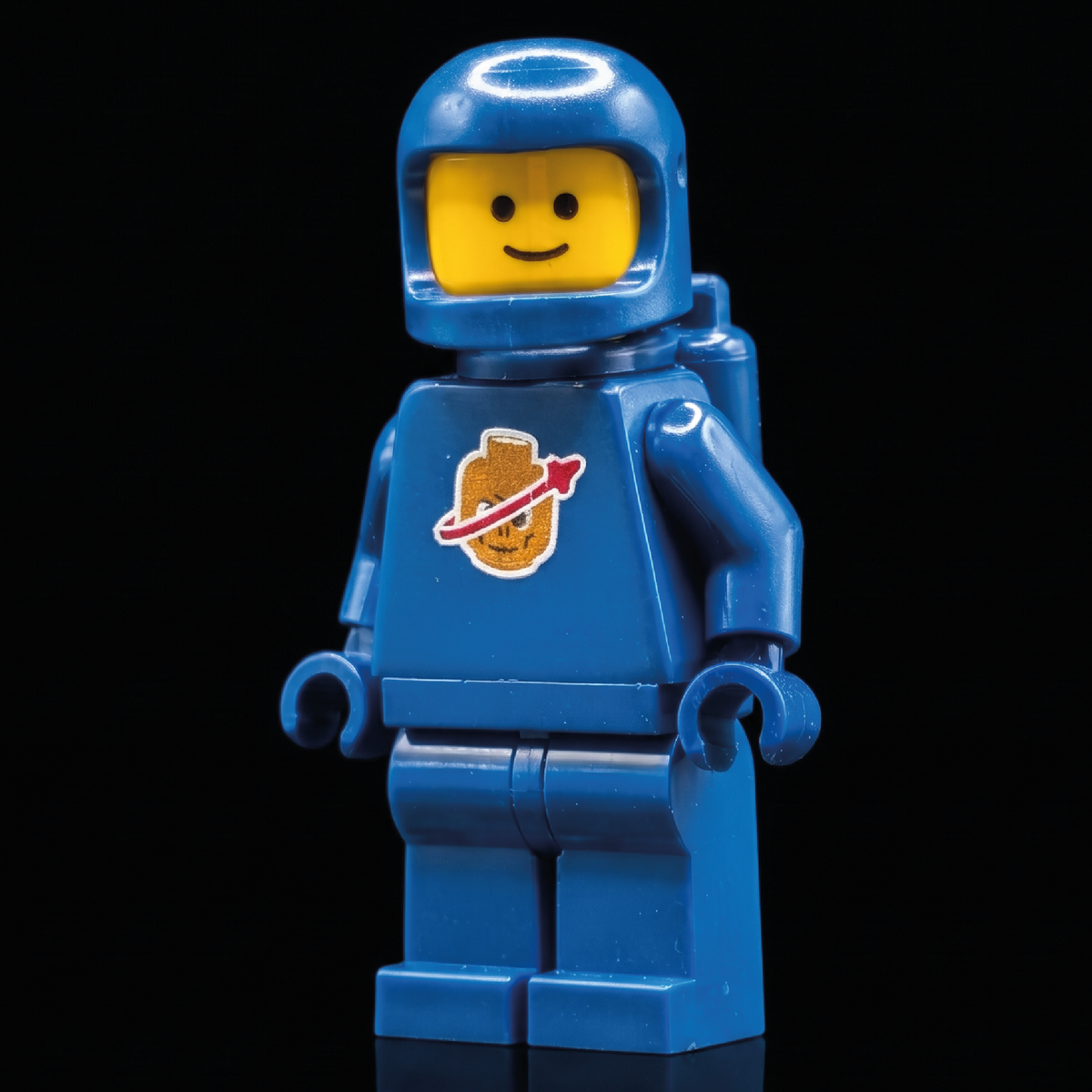 Space Collectible Figure - Classic Skull Dark Blue Edition