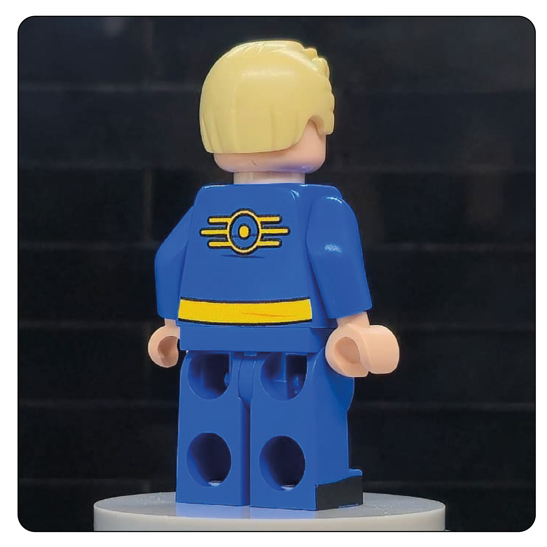 The Wasteland Mascot Male - Collectible Figure