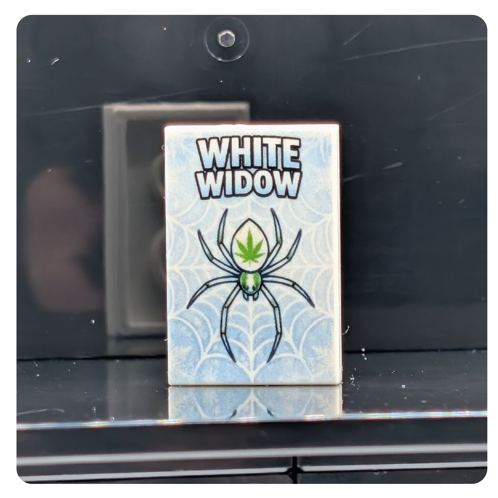 2x3 HoB Custom Tile - Jimmy´s White Widow