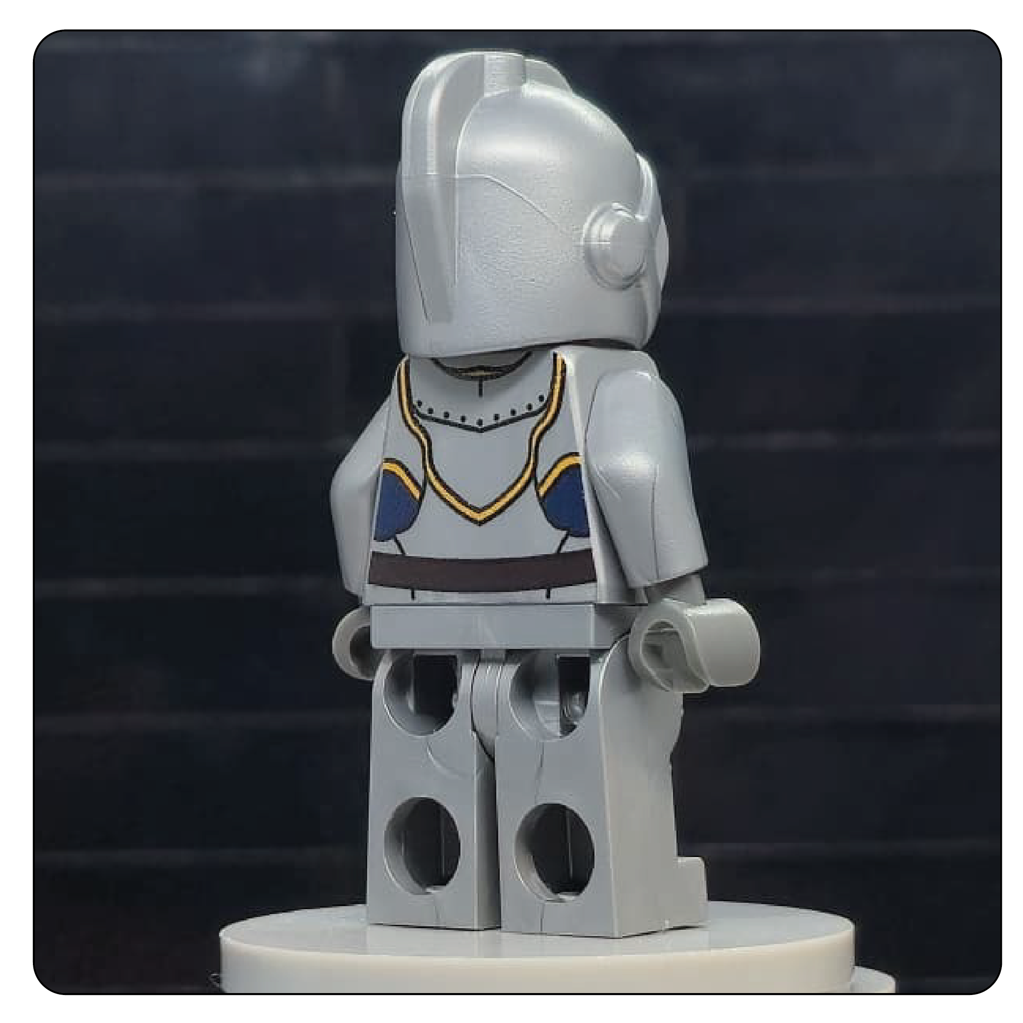 Legendary Kingdom Collectible Figure - Armored Knight