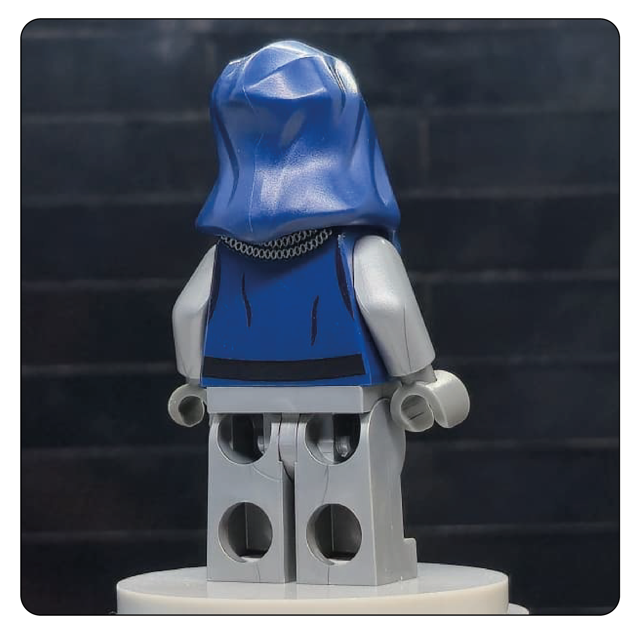 Legendary Kingdom Collectible Figure - Mage