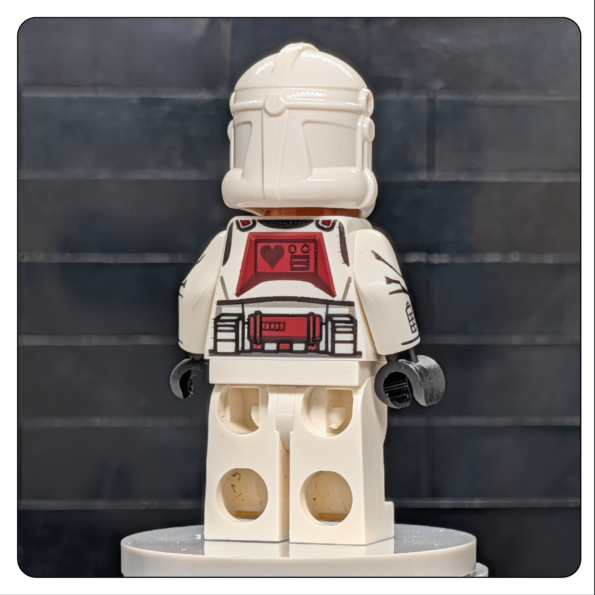 SW Customs Collectible Figure - Ace of Hearts Clone Trooper