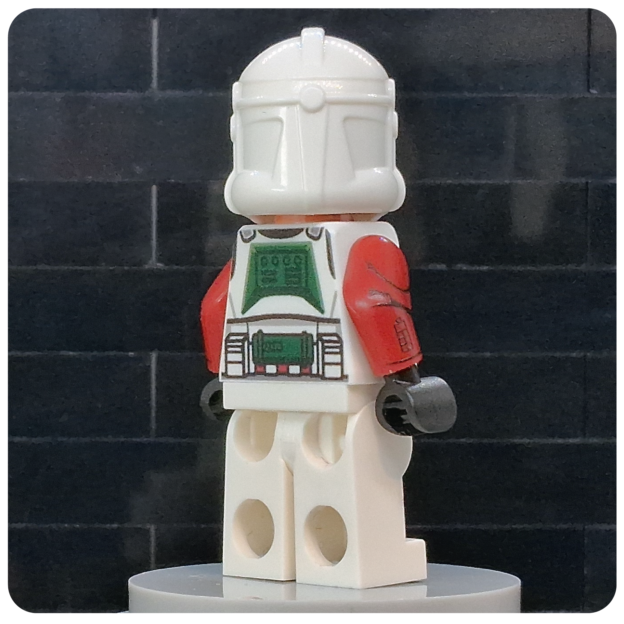 SW Customs Collectible Figure - Mistletoe Clone Trooper