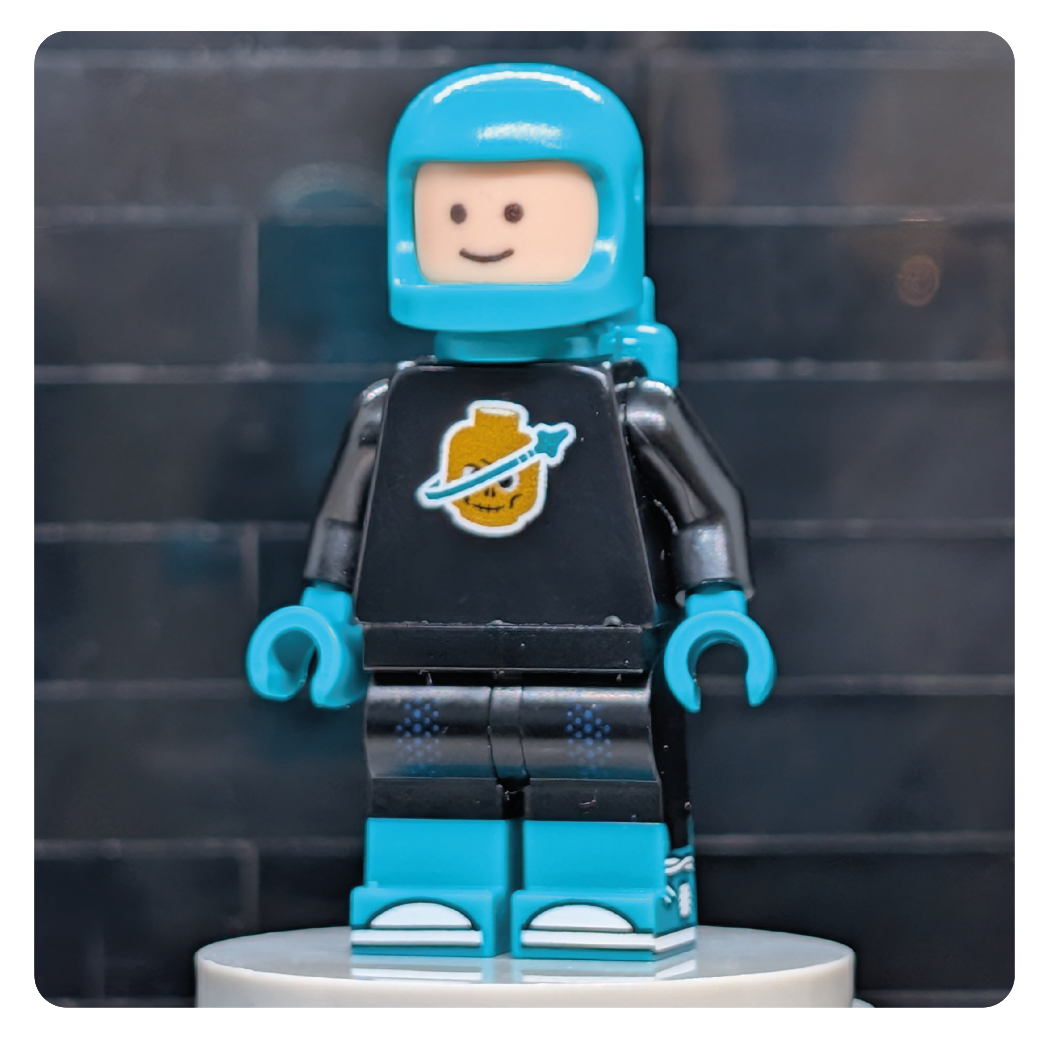 Space Collectible Figure - Classic Skull Black - Dark Turquoise 