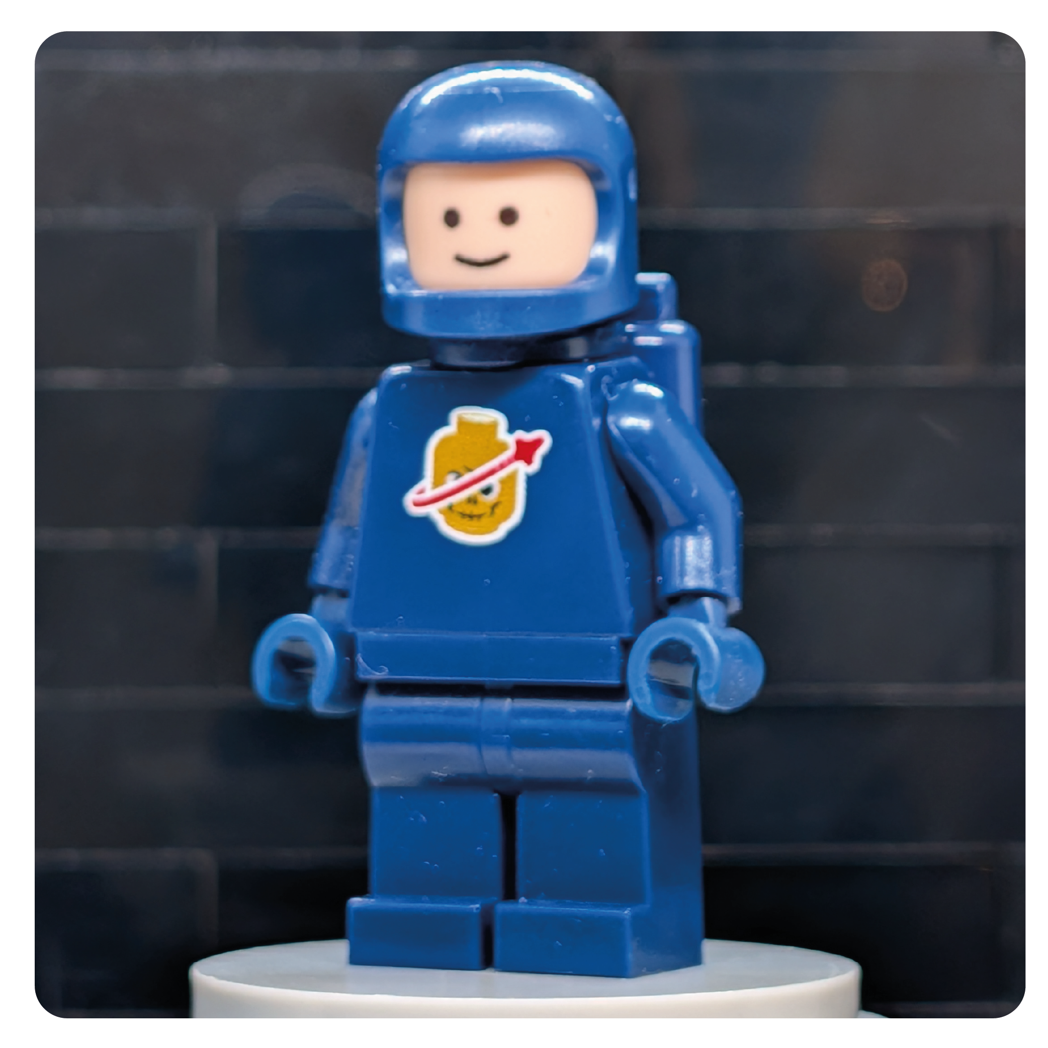 Space Collectible Figure - Classic Skull Dark Blue Edition 