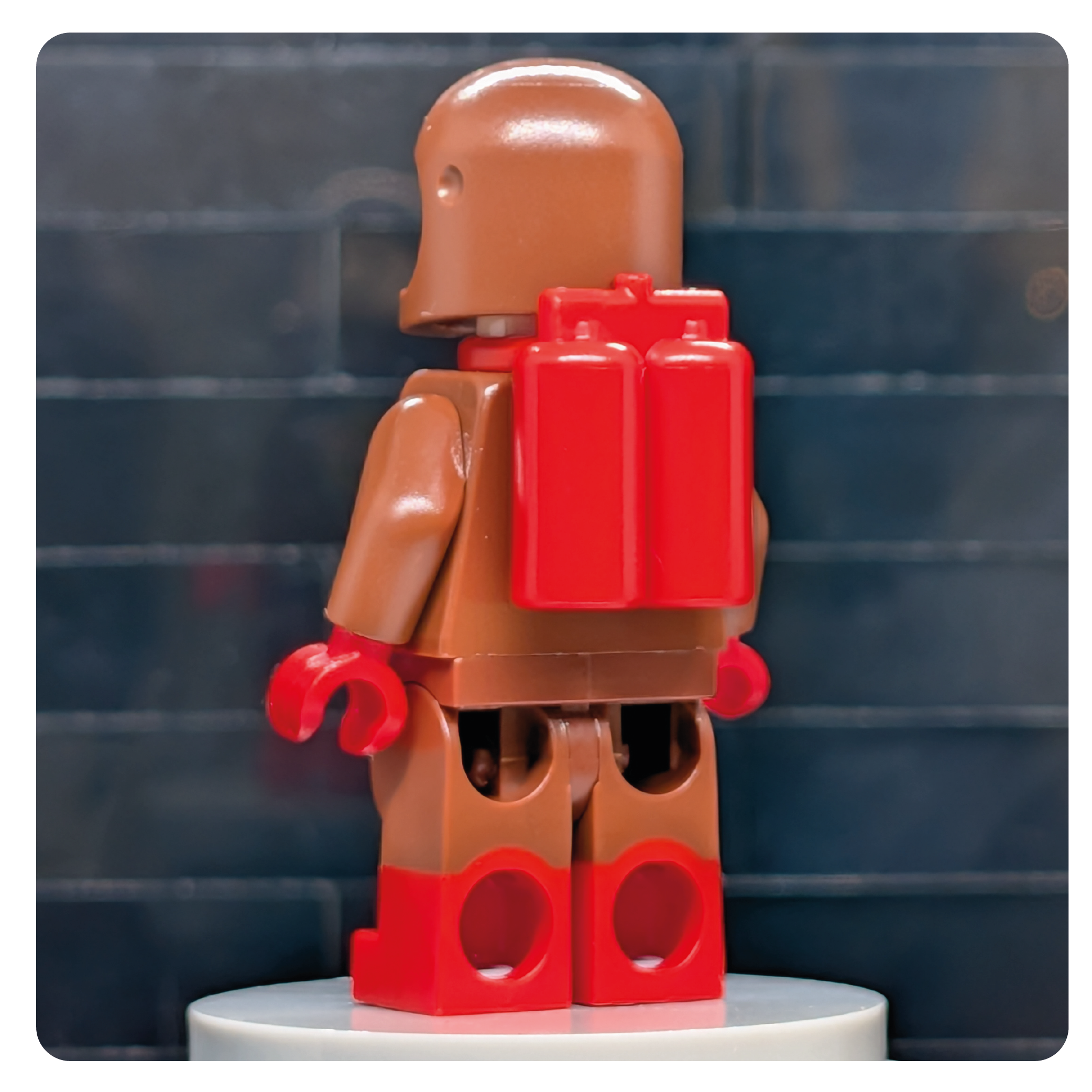 Space Collectible Figure - Classic Skull Reddish Brown - Red