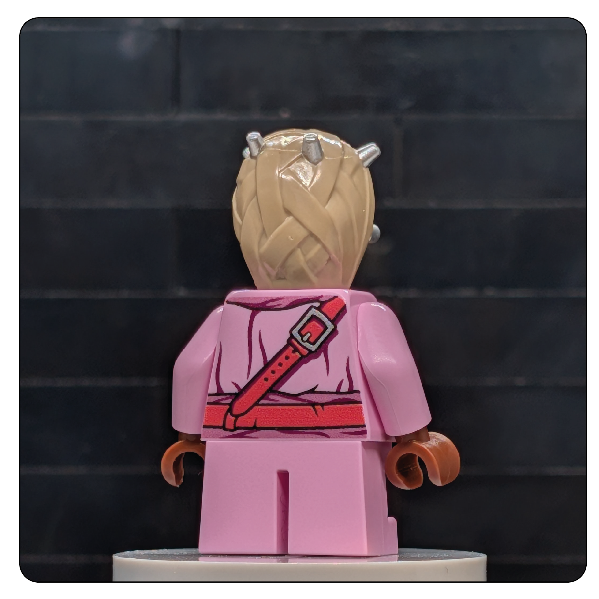 SW Customs Collectible Figure – The Desert Sweetheart