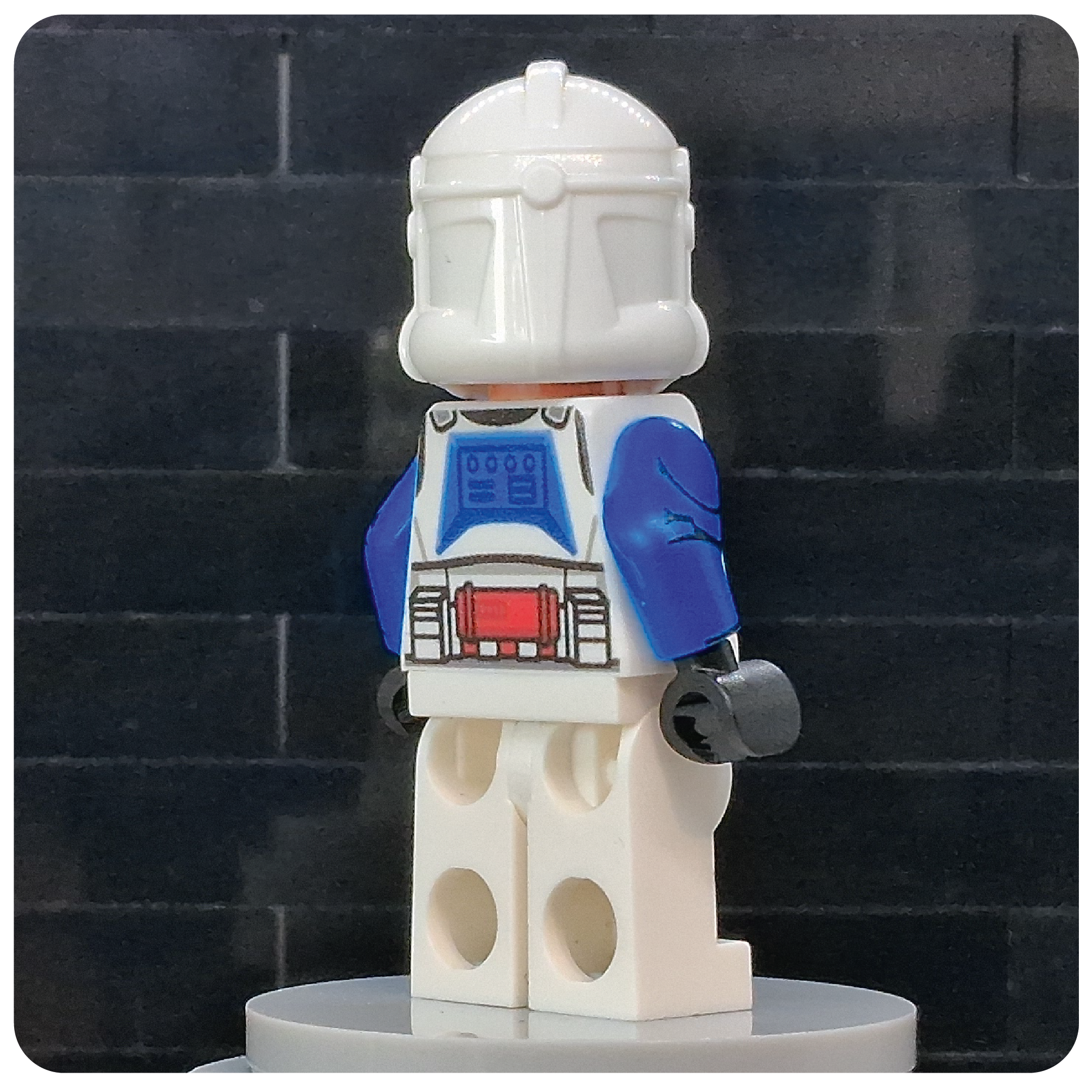 SW Customs Collectible Figure - Lion Knight Clone Trooper