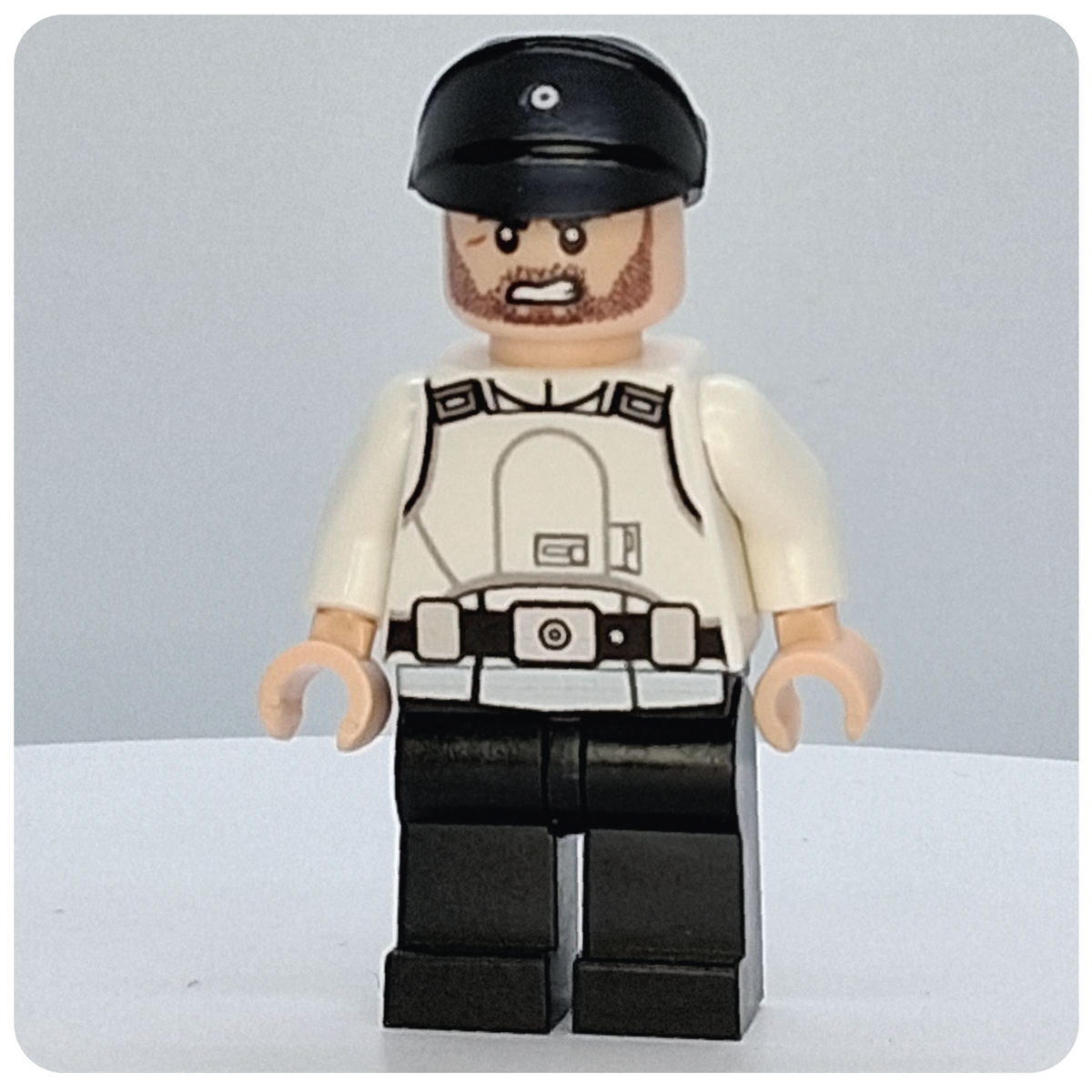 SW Customs ISB Armored Officer Minifigure – Hall of Bricks