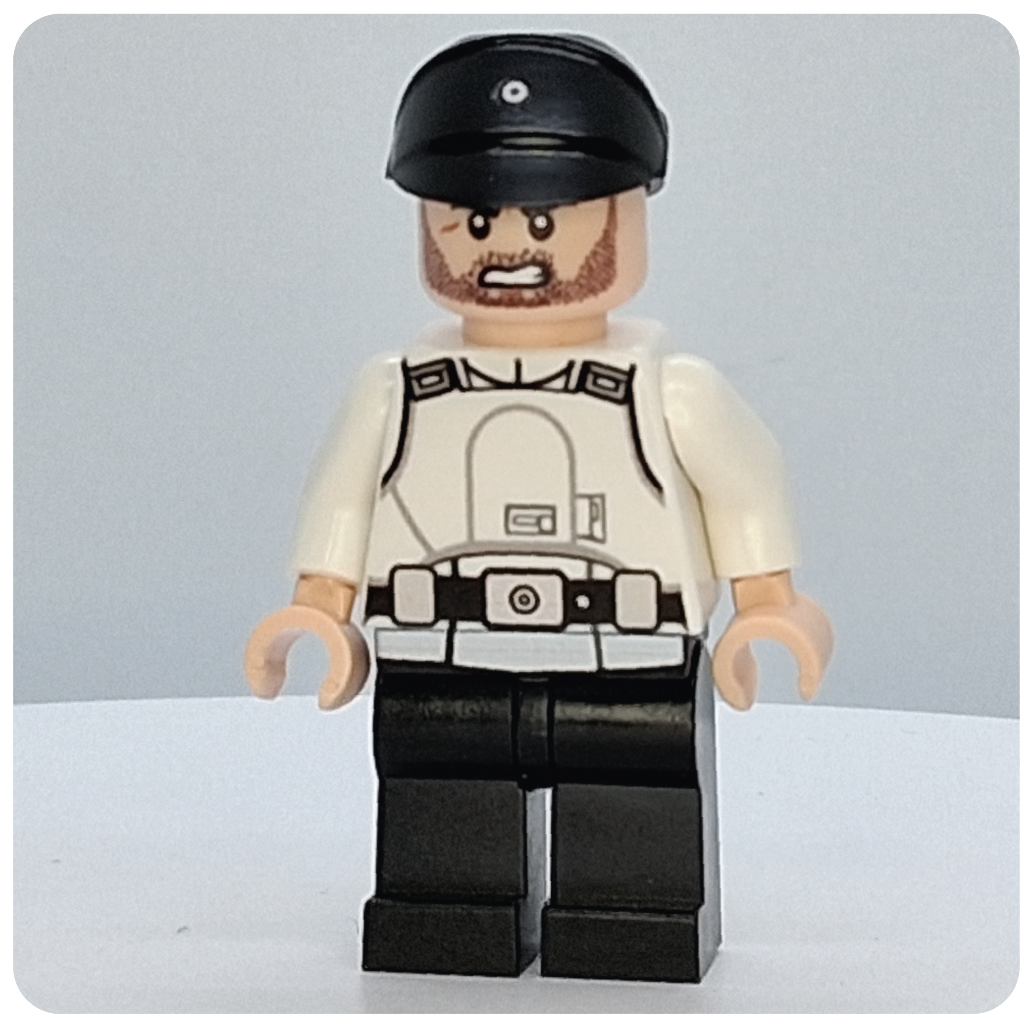 Minifigura de oficial blindado ISB de SW Customs