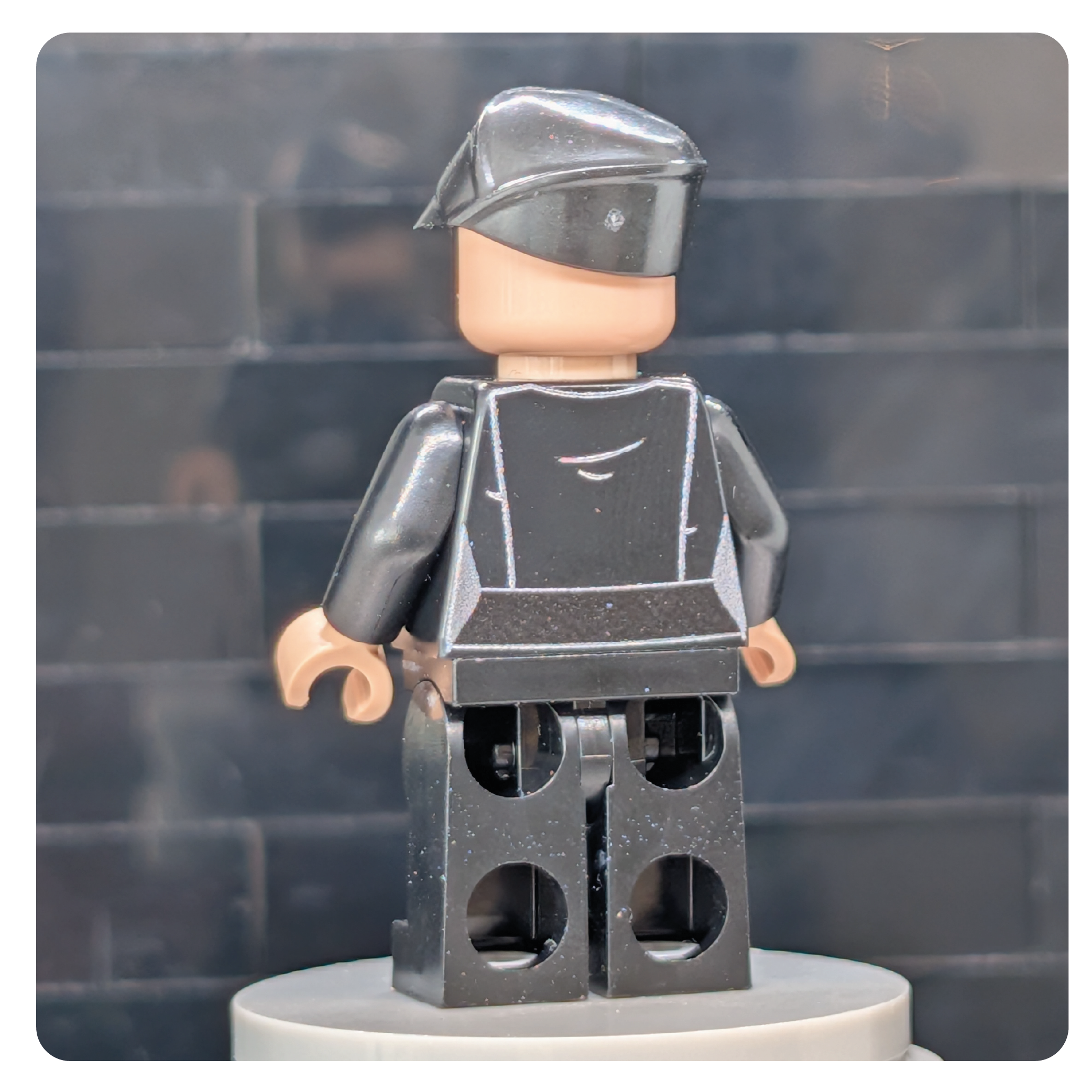 SW Customs Collectible Figure – The Elite Fleet Captain