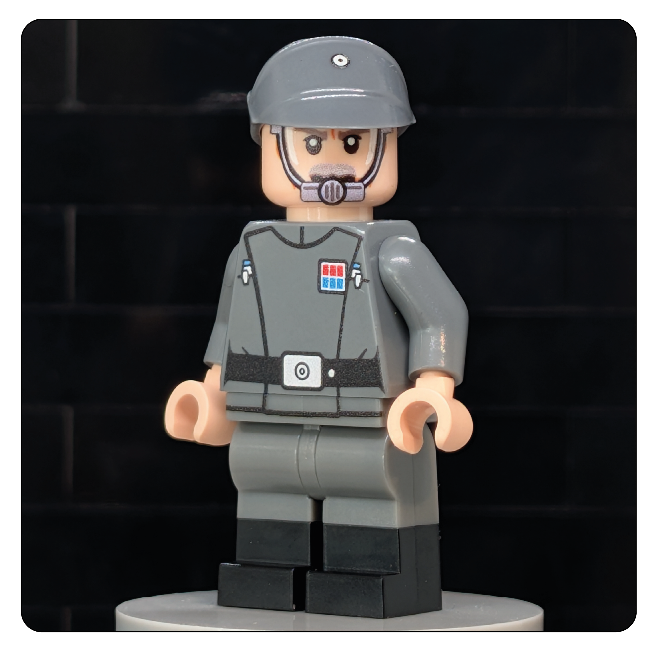 SW Customs Collectible Figure - Gilad Pellaeon